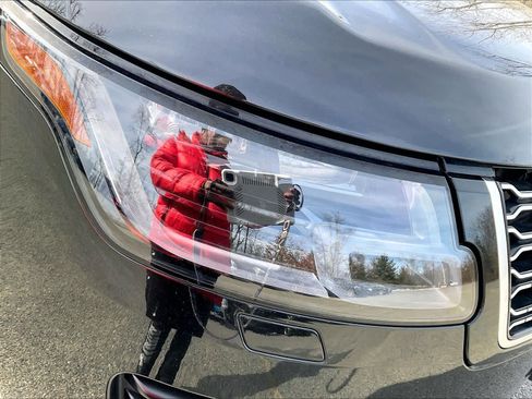 Used 2021 Land Rover Range Rover P525 Westminster Edition image 32