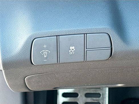 Certified 2025 Hyundai Elantra Sport FWD image 14
