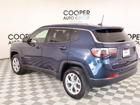 Used 2024 Jeep Compass Sport AWD/4WD image 21