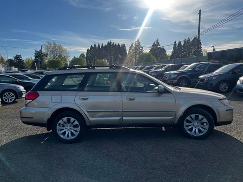 Used 2008 Subaru Outback 3.0R L.L. Bean AWD/4WD image 2