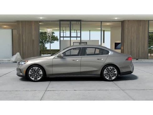 New 2027 BMW 530i xDrive AWD/4WD image 4