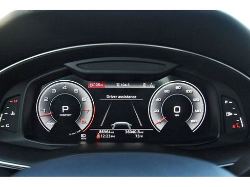 Used 2019 Audi Q8 Premium Plus w/ Premium Plus image 8