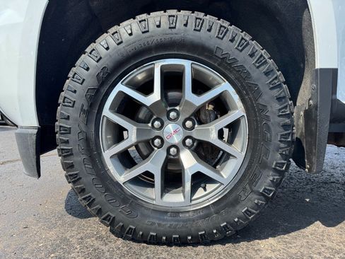 Used 2019 GMC Canyon All Terrain w/ Trailering Package AWD/4WD image 13