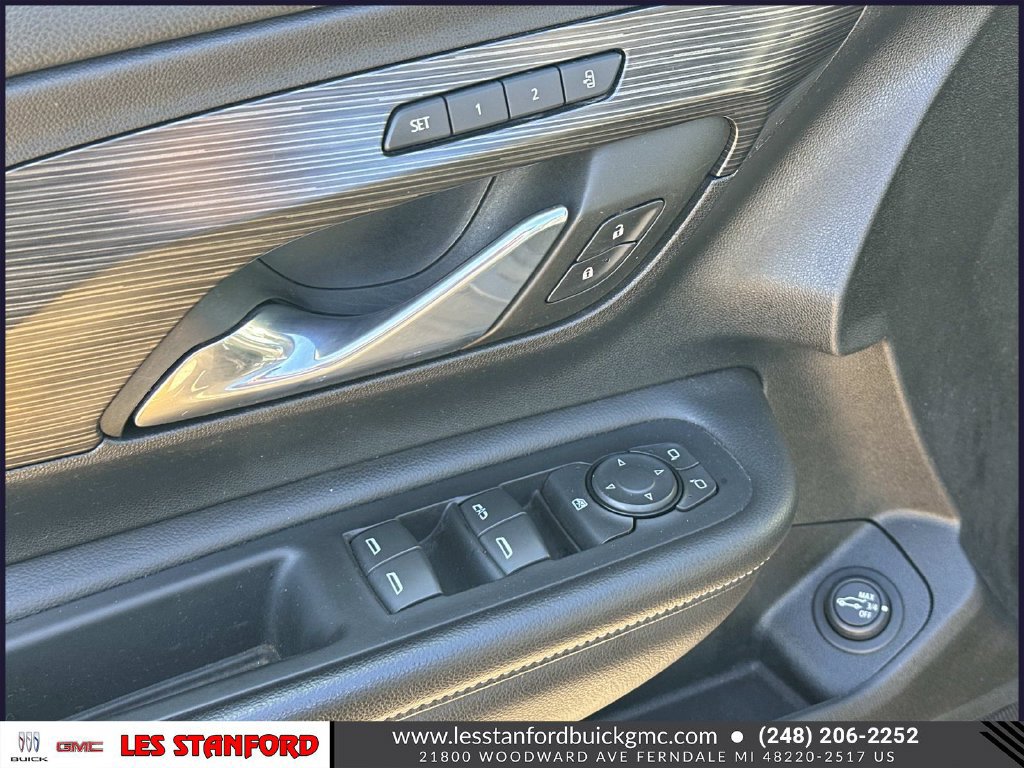 Certified 2023 GMC Terrain SLT FWD image 17