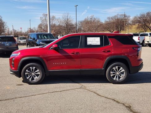 New 2026 Chevrolet Equinox LT w/ LPO, Floor Liner Package FWD image 4