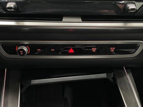 Certified 2026 BMW X7 xDrive40i image 28