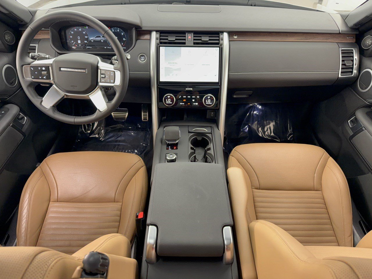 Certified 2026 Land Rover Discovery Dynamic SE AWD/4WD image 17