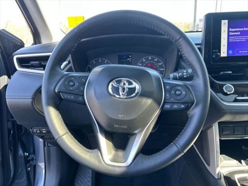 Certified 2025 Toyota Corolla Cross LE w/ Moonroof Package AWD/4WD image 22