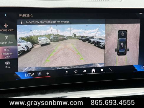 Used 2026 BMW 530i w/ Executive Package image 26