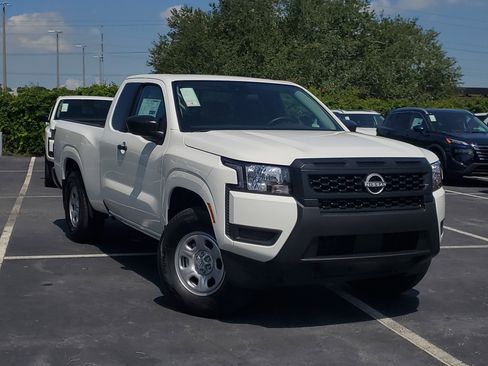 New 2025 Nissan Frontier S image 16