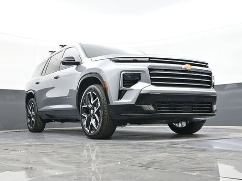 New 2025 Chevrolet Traverse High Country FWD image 52