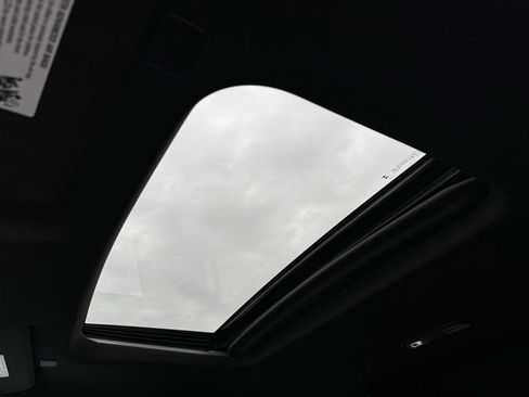 Used 2024 Chevrolet Silverado 3500 High Country w/ High Country Premium Package image 6