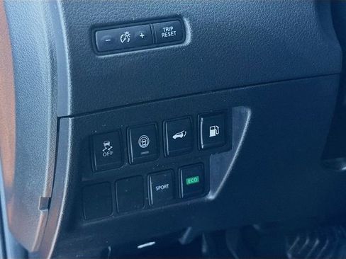 Used 2020 Nissan Rogue SV FWD image 10