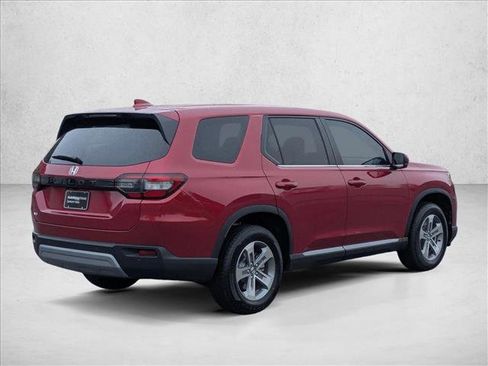 New 2025 Honda Pilot EX-L image 2