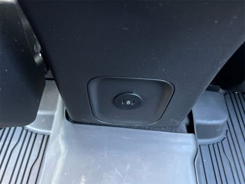 Used 2025 Ford Escape ST-Line Elite image 30