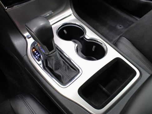 Used 2019 Jeep Grand Cherokee Altitude AWD/4WD image 67