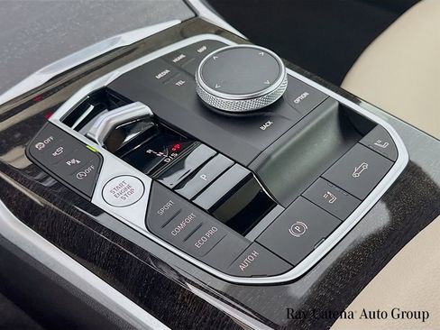 Used 2024 BMW 430i xDrive Convertible w/ Premium Package image 17