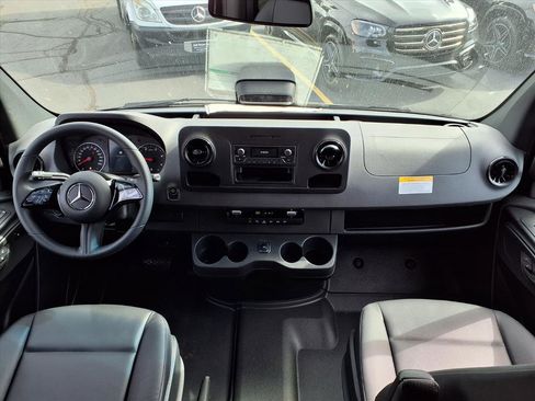 New 2025 Mercedes-Benz Sprinter 3500 image 5