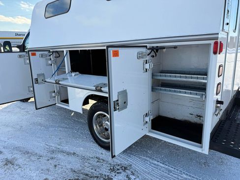 Used 2008 Ford E-350 and Econoline 350 Super Duty RWD image 17