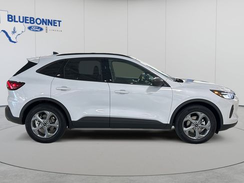 Used 2025 Ford Escape ST-Line FWD image 4