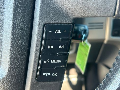 Used 2011 Ford F150 Lariat w/ Lariat Chrome Pkg image 21
