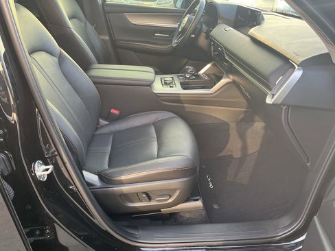 Certified 2025 MAZDA CX-90 3.3 Turbo w/ Preferred Package image 34