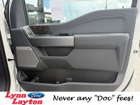 New 2025 Ford F250 Lariat w/ Lariat Ultimate Package image 25