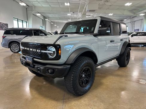 Used 2023 Ford Bronco Wildtrak AWD/4WD image 3