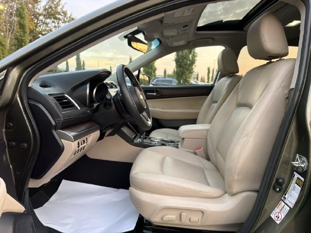 Used 2019 Subaru Outback 2.5i Limited w/ Popular Package #2 AWD/4WD image 11