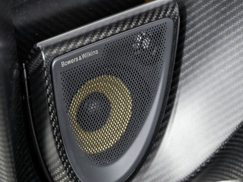 Used 2019 McLaren Senna RWD image 25