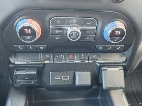 Used 2020 GMC Sierra 1500 SLT image 23