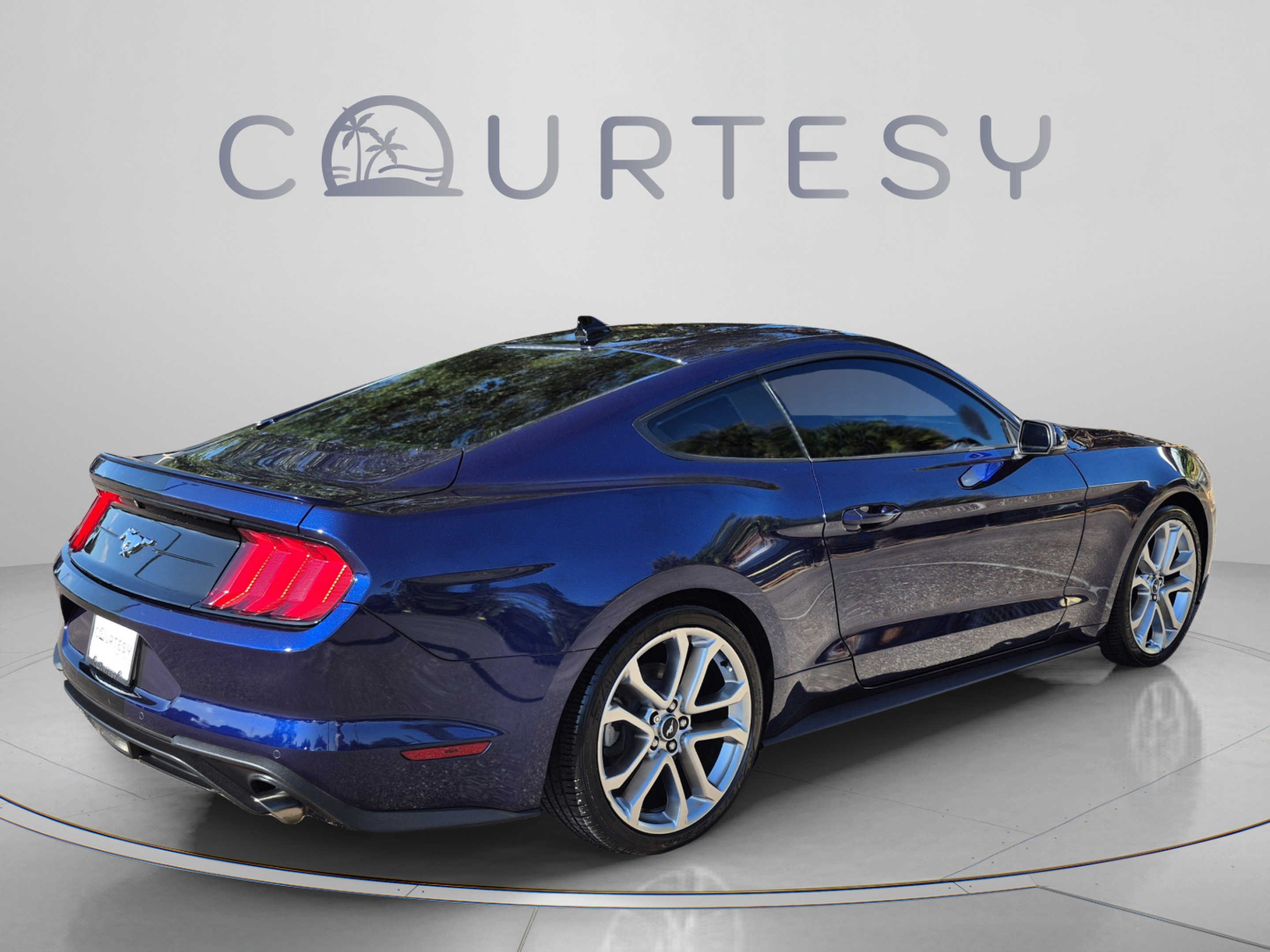 Used 2020 Ford Mustang Premium w/ Equipment Group 201A RWD image 7