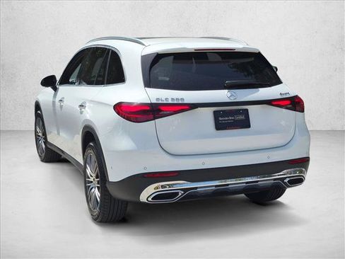 Certified 2026 Mercedes-Benz GLC 300 4MATIC image 8