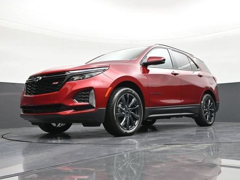 Used 2024 Chevrolet Equinox RS FWD image 20
