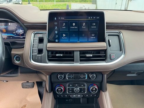 Used 2022 Chevrolet Tahoe High Country w/ LPO, Illumination Package AWD/4WD image 18