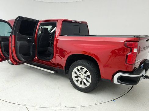 Used 2022 Chevrolet Silverado 1500 LTZ w/ Safety Package II AWD/4WD image 11