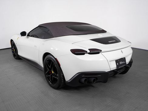 Certified 2025 Ferrari Roma Spider RWD image 50