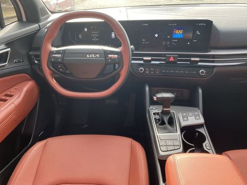 New 2026 Kia Sportage SX image 13