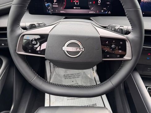 Used 2025 Nissan Murano SV AWD/4WD image 27