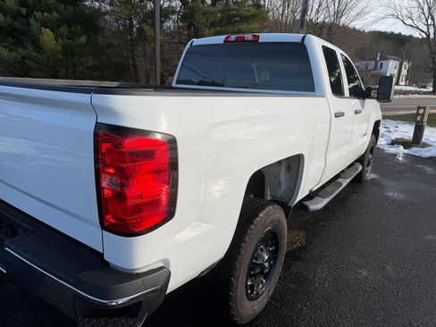 Used 2019 Chevrolet Silverado 2500 W/T w/ Snow Plow Prep Package image 15