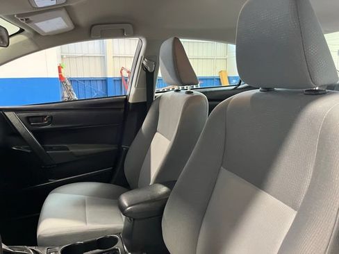 Used 2017 Toyota Corolla L w/ Carpet Mat Package (TMS) FWD image 22