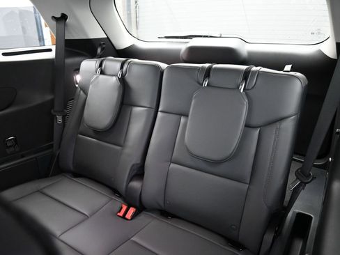 New 2026 Ford Explorer Active AWD/4WD image 26
