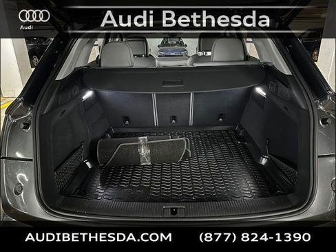 Used 2023 Audi Q5 2.0T Prestige w/ Prestige Package image 10