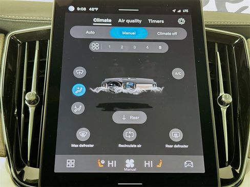 Certified 2025 Volvo XC90 B5 Core w/ Protection Package Premier image 16