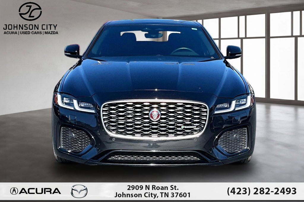 Used 2023 Jaguar XF R-Dynamic SE AWD/4WD image 3