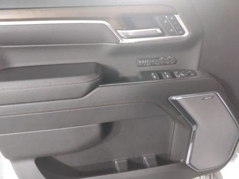 Used 2024 Chevrolet Silverado 1500 High Country w/ High Country Premium Package image 7