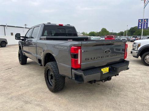 Used 2023 Ford F250 Lariat w/ Lariat Ultimate Package AWD/4WD image 5