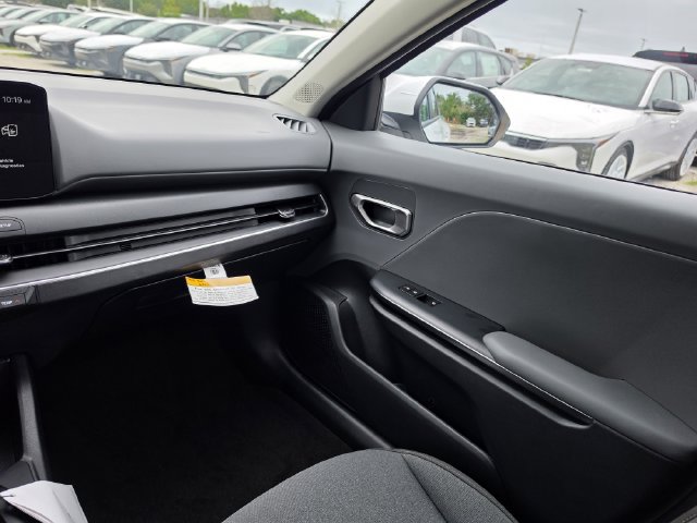 Used 2026 Kia K4 FWD image 8