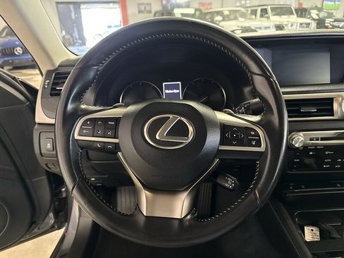 Used 2016 Lexus GS 200t RWD image 33