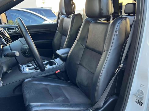 Used 2021 Jeep Grand Cherokee Laredo X image 81